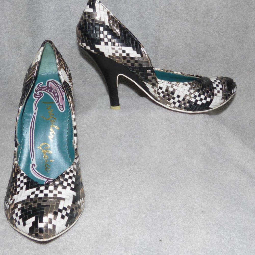 IRREGULAR CHOICE LEATHER HEELS SZ 38.5